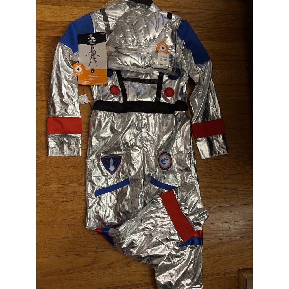 NWT Hyde and Eek Kids Astronaut Costume. Kids Size Large 10 12 Light Up